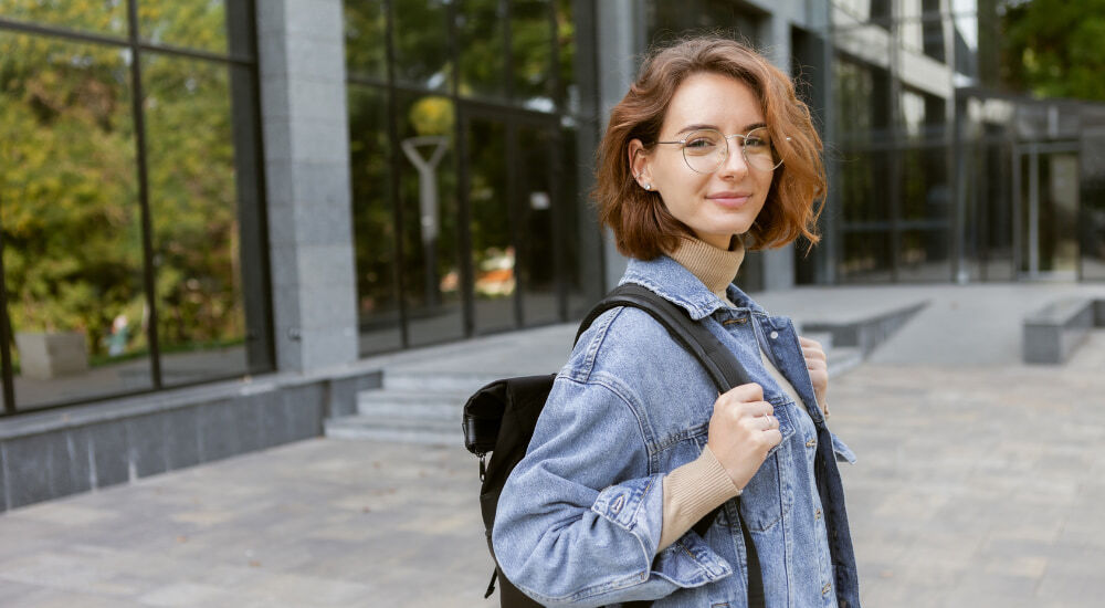 Más que una licenciatura: Egresa con certificaciones de nivel global en inglés y habilidades digitales