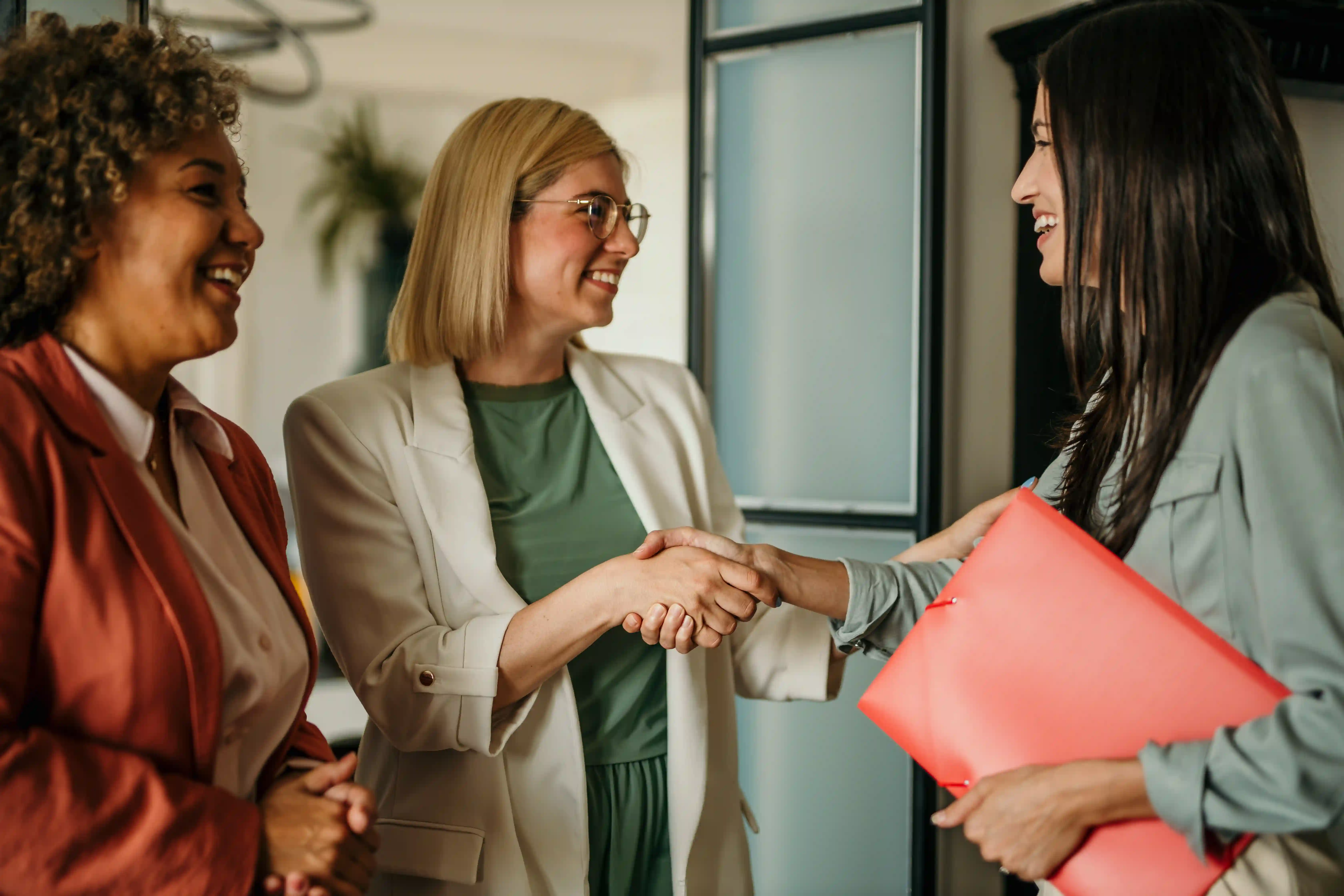Cómo destacar en el trabajo: 4 secretos para acelerar tu ascenso